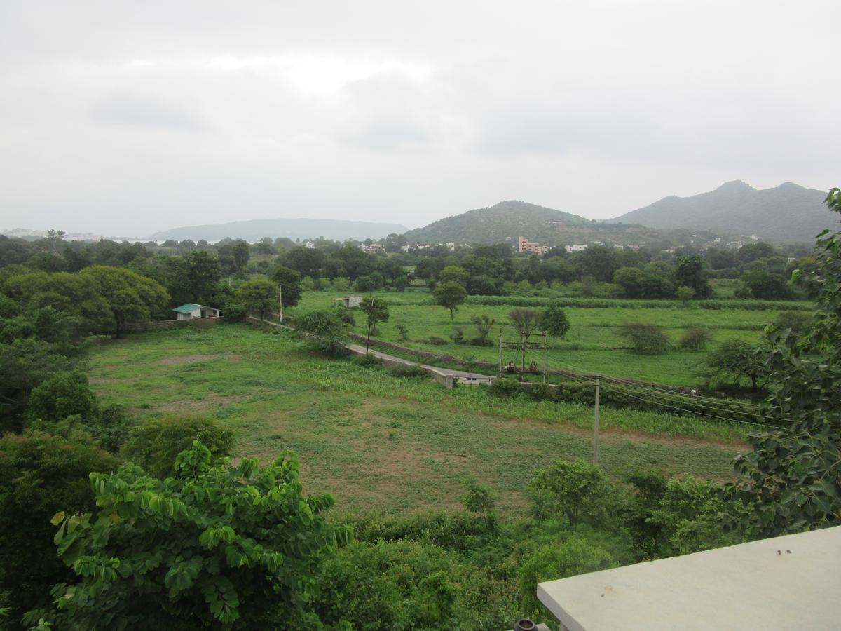 Devra Udaipur Hotel Exterior foto